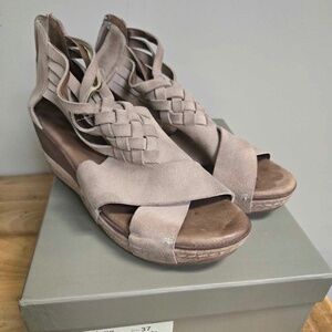 Antelope Tavi Sandals 37
